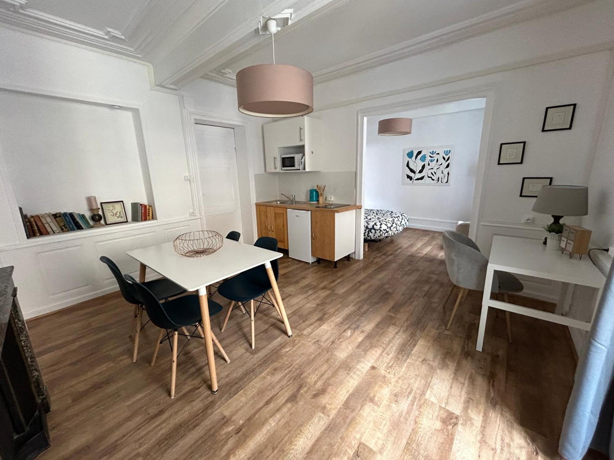 Appartement Cosy Charme Ancien Thizy-les-Bourgs Buitenkant foto